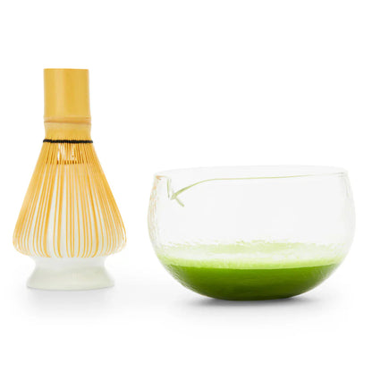 handcrafted_bamboo_matcha_whisk_on_white_cermic_matcha_stand_with_borosilicate_glass_matcha_bowl_with_easy_pour_spout