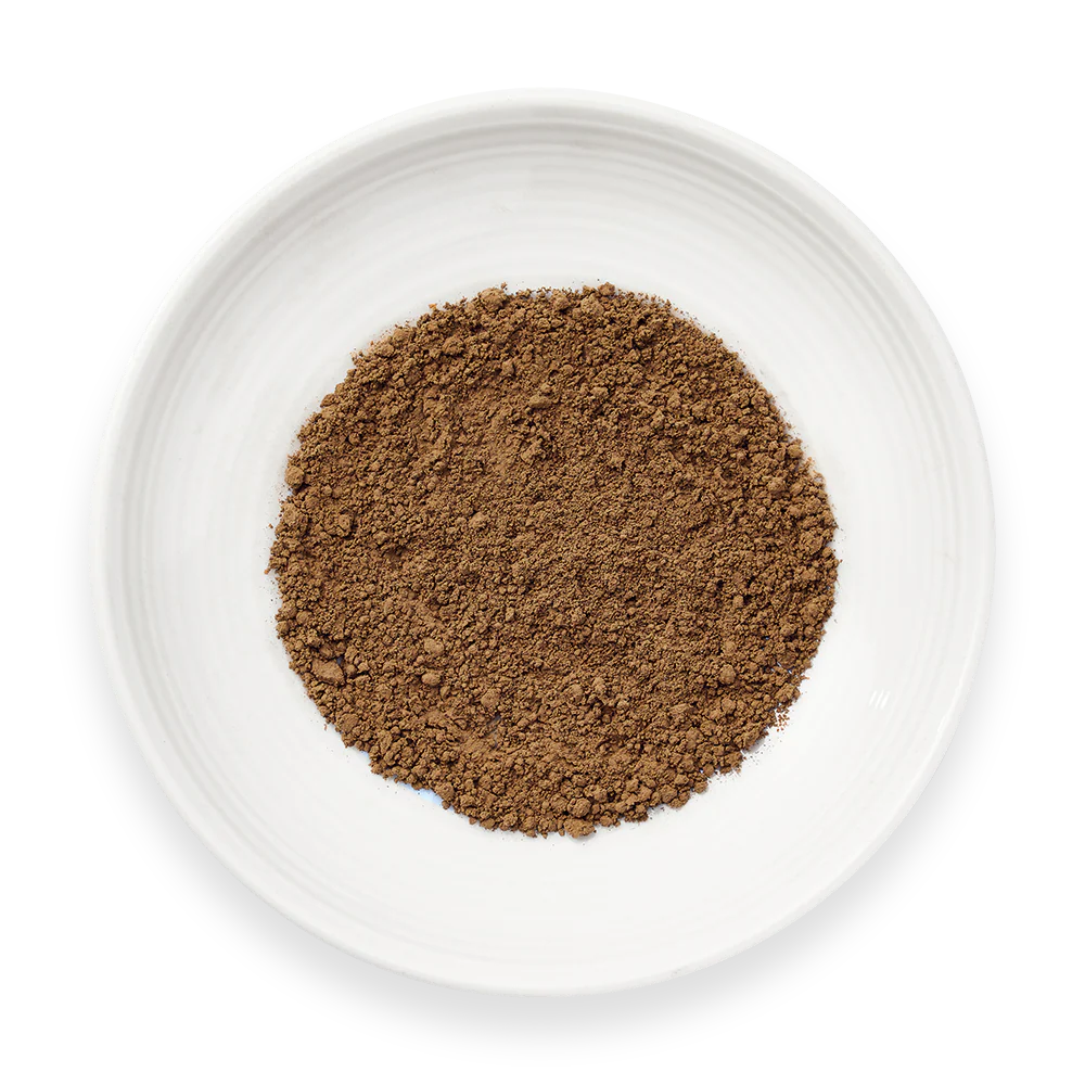 Hojicha Homura Powder tea on dish by Senbird Tea