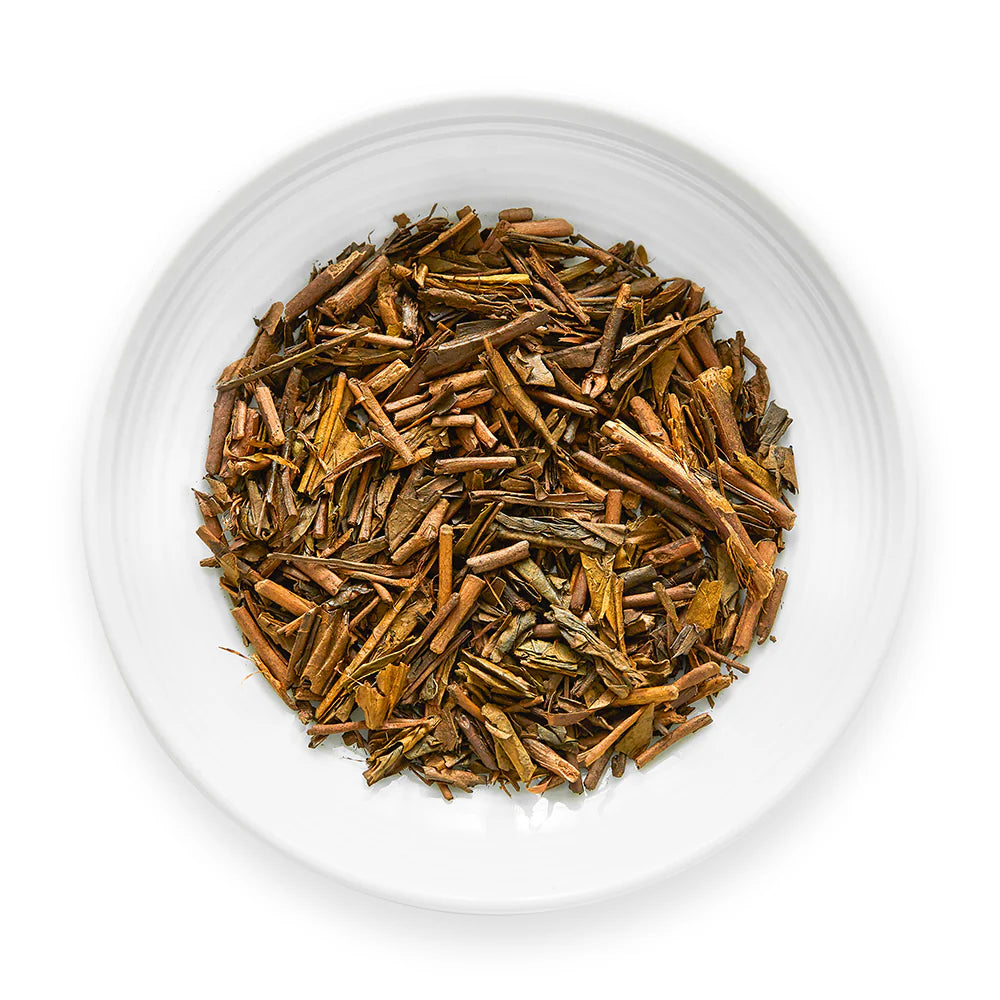 Hojicha Yuu tea on dish by Senbird Tea