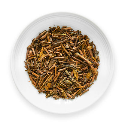 Hojicha Yuu tea on dish by Senbird Tea