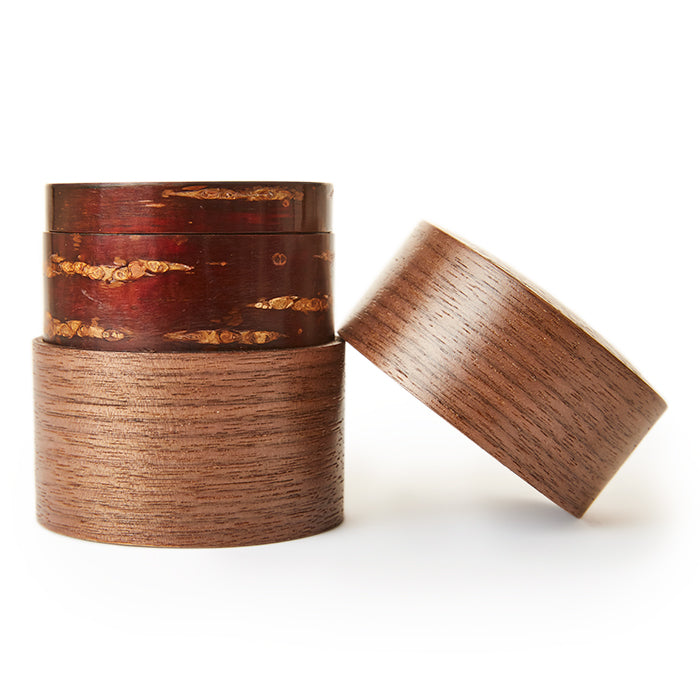 handmade_cherry_wood_tea_canister_chazutsu_made_from_bark_of_chestnut_colored_cherry_blossom_trees_tea_caddy