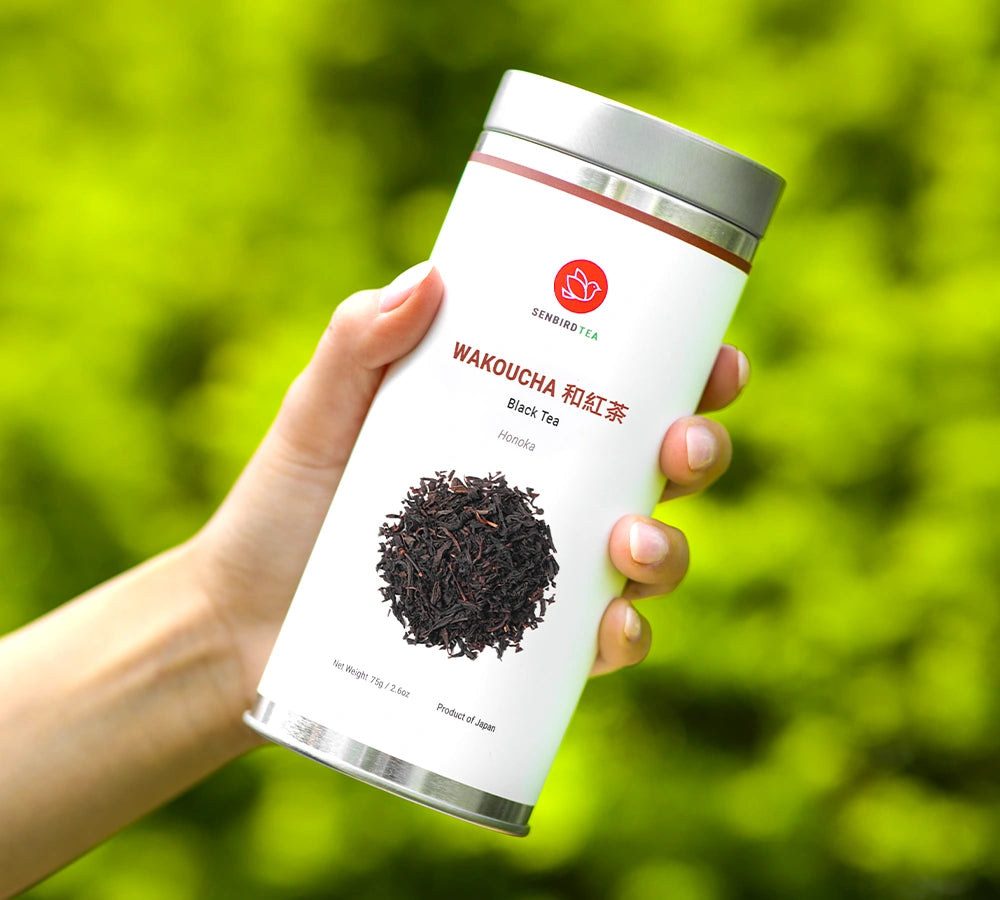 Wakoucha Honoka Japanese tea tin with loose black tea leaves